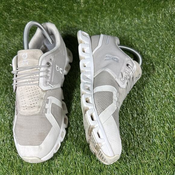 On Cloud 5 Running Shoes Sneakers Womens Size 8.5 Pearl White 59.98773 - Picture 6 of 11